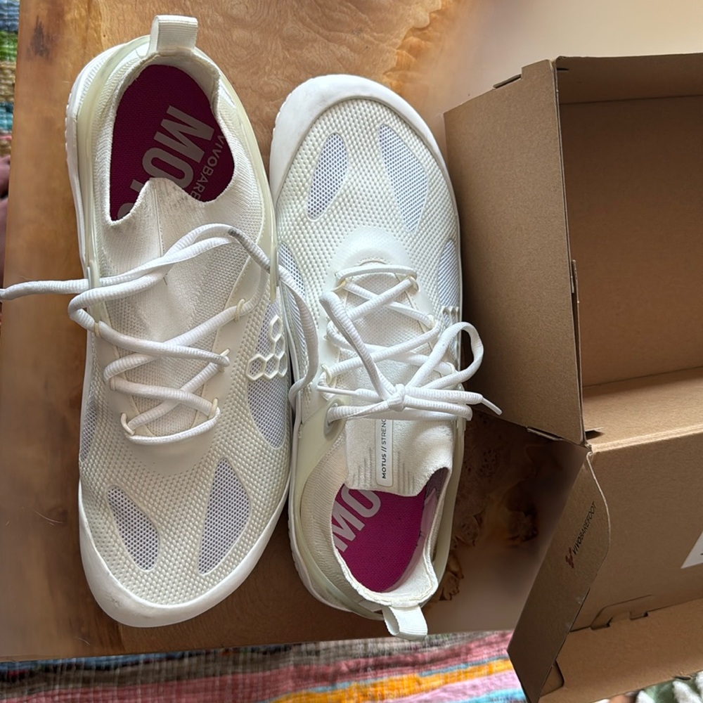 Vivobarefoot motus strength men’s bright white 42 eu